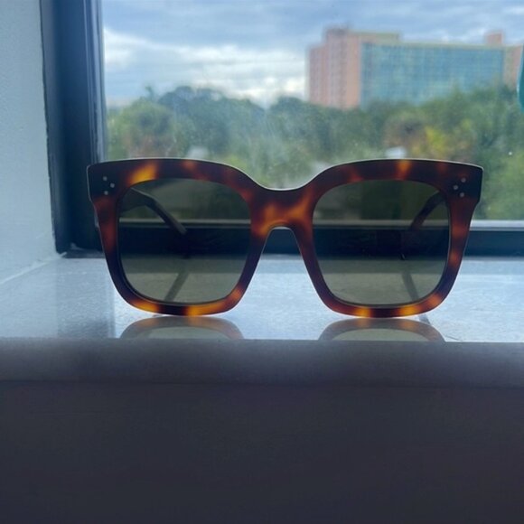 Celine Tilda Tortoise Oversized Sunglasses - Picture 2 of 4